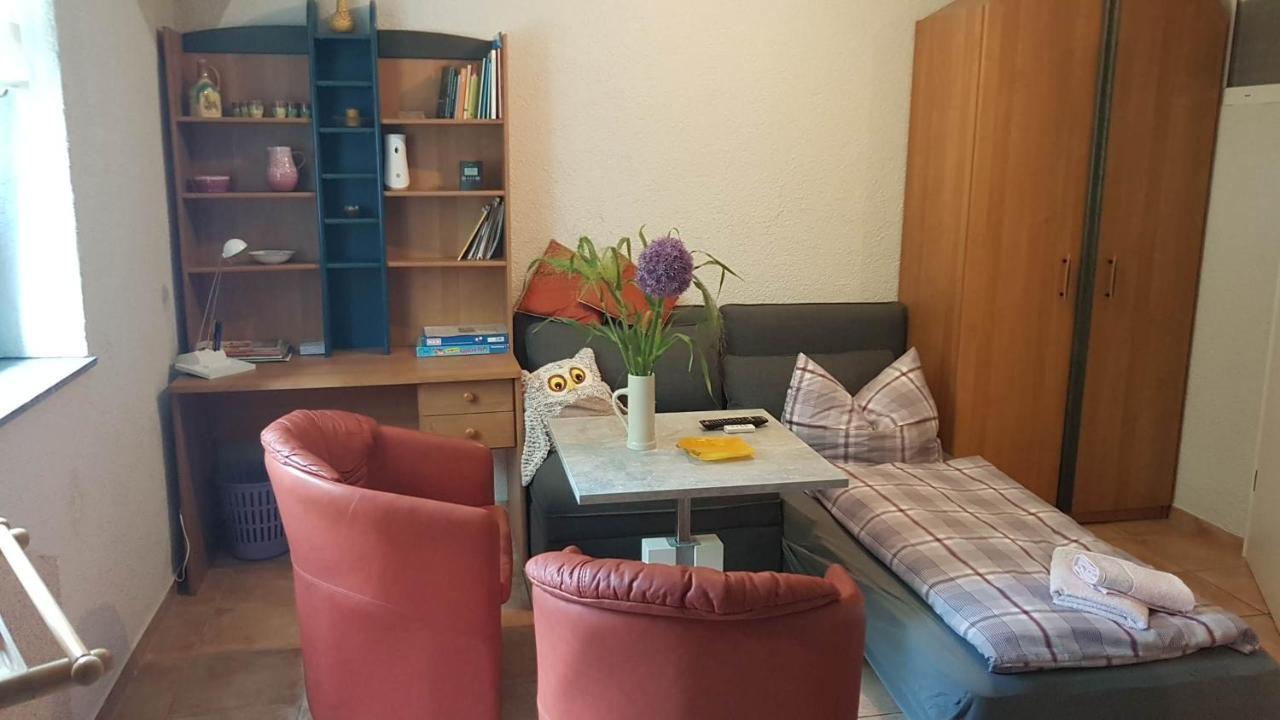 Apartment Im Gruenen Mit Anbindung Ans Zentrum Erfurt Exteriör bild